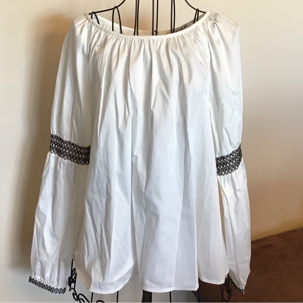 Elizabeth and James BOHO Popover Blouse M med L NEW